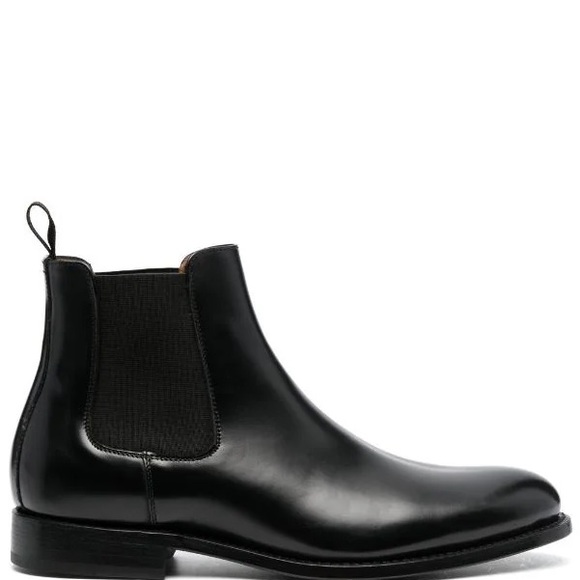 Smooth leather Chelsea ankle boots with elastic on the sides and a leather sole. - Picture 2 of 6
